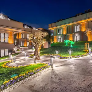 Hotel Menalo Premium Airport